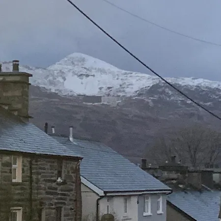 Cosy Cottage In Picturesque Snowdonia With Stunning Views Of The Moelwyn Mountains Blaenau Ffestiniog Exterior photo