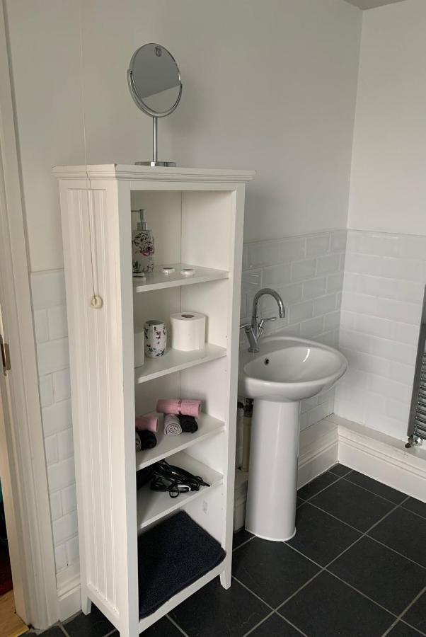 Cosy In Picturesque Snowdonia With Stunning Views Of The Moelwyn Mountains Holiday home *