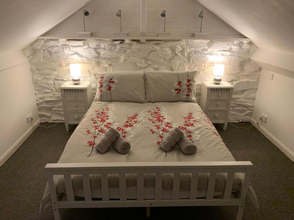 Cosy In Picturesque Snowdonia With Stunning Views Of The Moelwyn Mountains Blaenau Ffestiniog